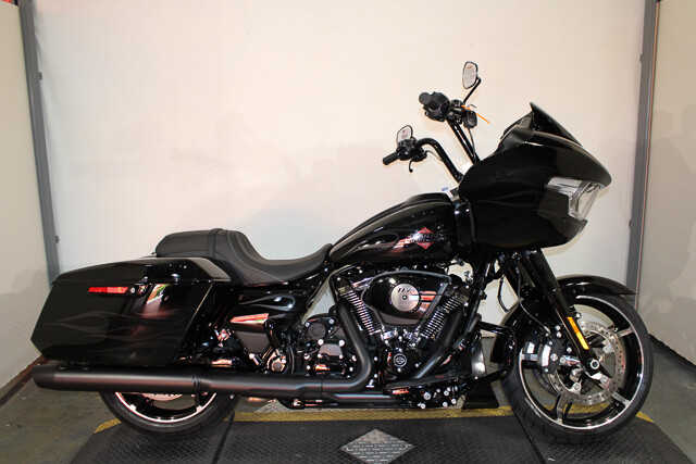 2025 Harley-Davidson Road Glide Grand American Touring FLTRX