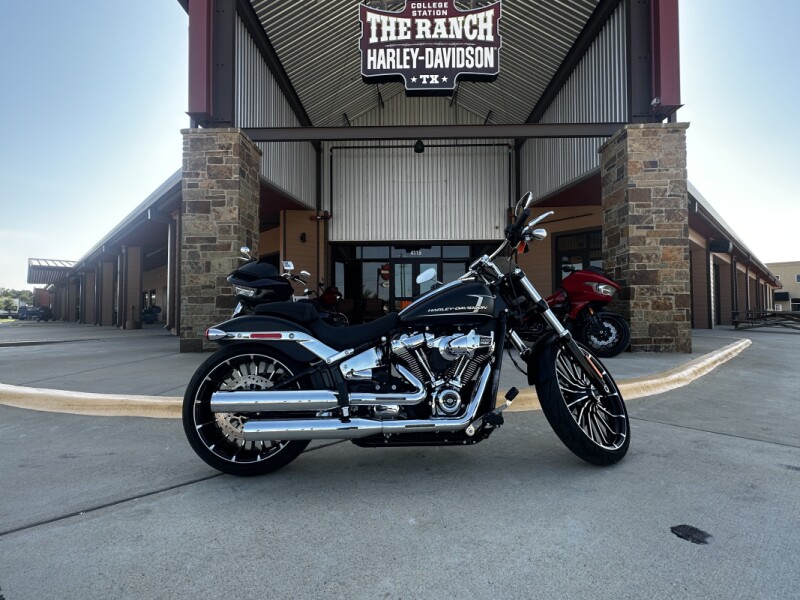 2023 Harley-Davidson® Breakout® Black Denim
