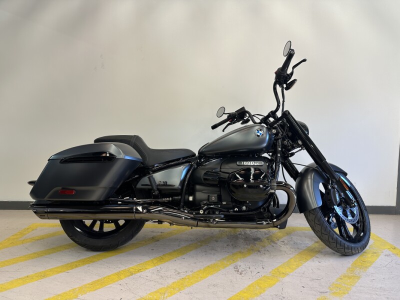 2024 BMW Motorrad R18 Roctane Black Storm Metallic