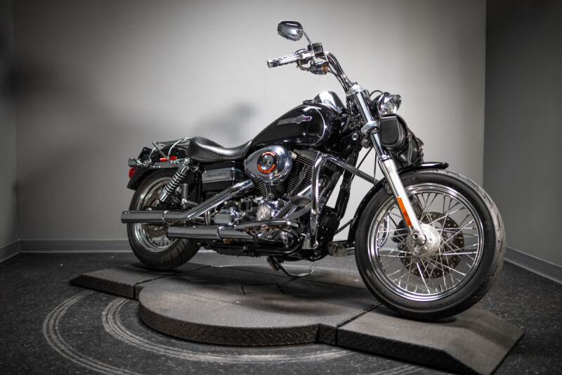 2012 Super Glide® Custom (FXDC)