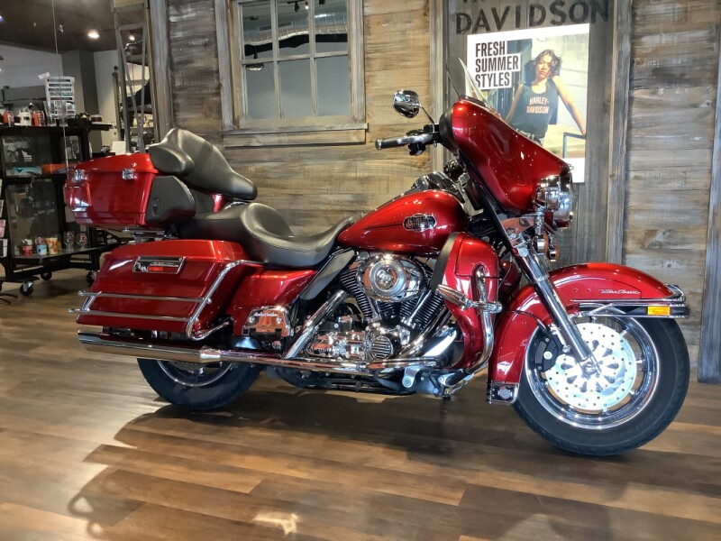 Harley-Davidson® Electra Glide® Ultra Classic® 2008 FLHTCU U834-08 Candy Red Sunglo