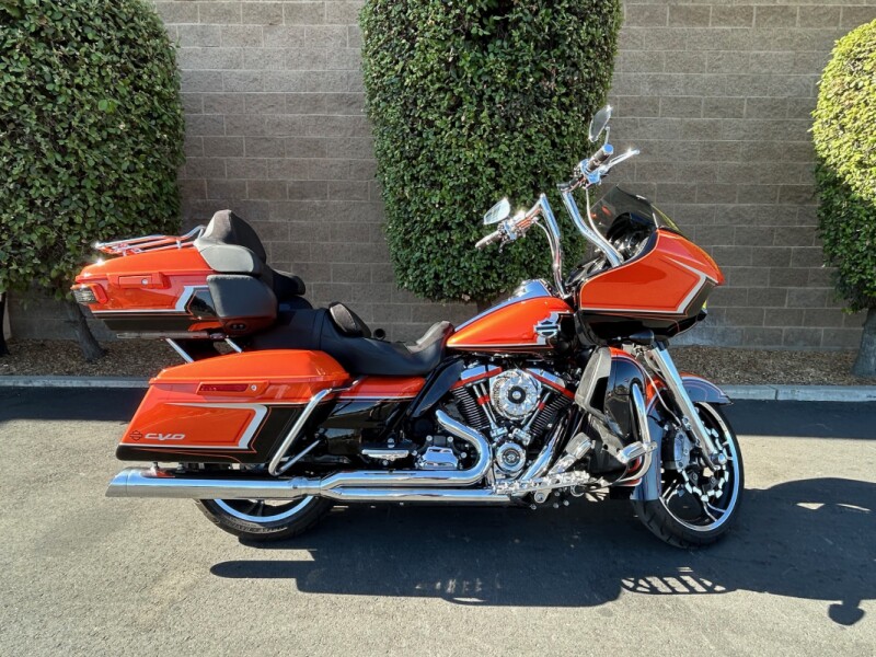 FLTRKSE 2022 CVO™ Road Glide® Limited