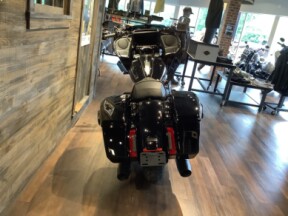 Harley-Davidson® Road Glide® 2025 FLTRX T47-25 Vivid Black - Black Finish thumb 0