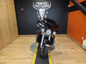 FLHTCU 2015 Electra Glide<sup>®</sup> Ultra Classic<sup>™</sup> thumb 0