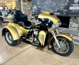 2017 FLHTCUTG - Tri Glide Ultra Classic thumb 3
