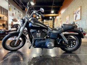 2007 Harley-Davidson® Street Bob® Black Denim thumb 2
