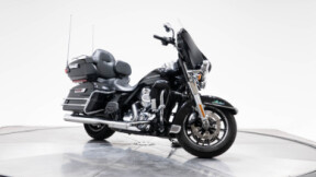 2015 HARLEY-DAVIDSON FLHTK Ultra Limited in Vivid Black with 19297 miles thumb 1