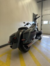 2024 BMW Motorrad R18 Roctane Black Storm Metallic thumb 2