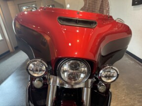 2019 Harley-Davidson® Ultra Limited Wicked Red/Twisted Cherry thumb 1