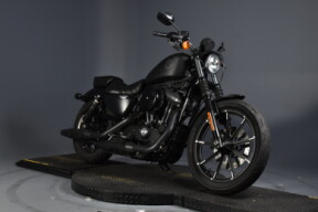 2021 Harley-Davidson® Iron 883™ XL 883N thumb 2