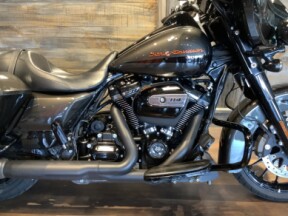 Harley-Davidson® Street Glide® Special 2019 FLHXS Silver Flux/Black Fuse thumb 2