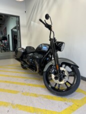 2024 BMW Motorrad R18 Roctane Black Storm Metallic thumb 3