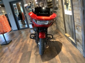 Harley-Davidson® Road Glide® 2025 FLTRX T49-25 Brilliant Red - Black Finish thumb 3