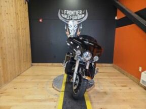 FLHTK 2014 Electra Glide<sup>®</sup> Ultra Limited thumb 2