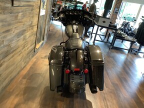 Harley-Davidson® Street Glide® Special 2019 FLHXS Silver Flux/Black Fuse thumb 0