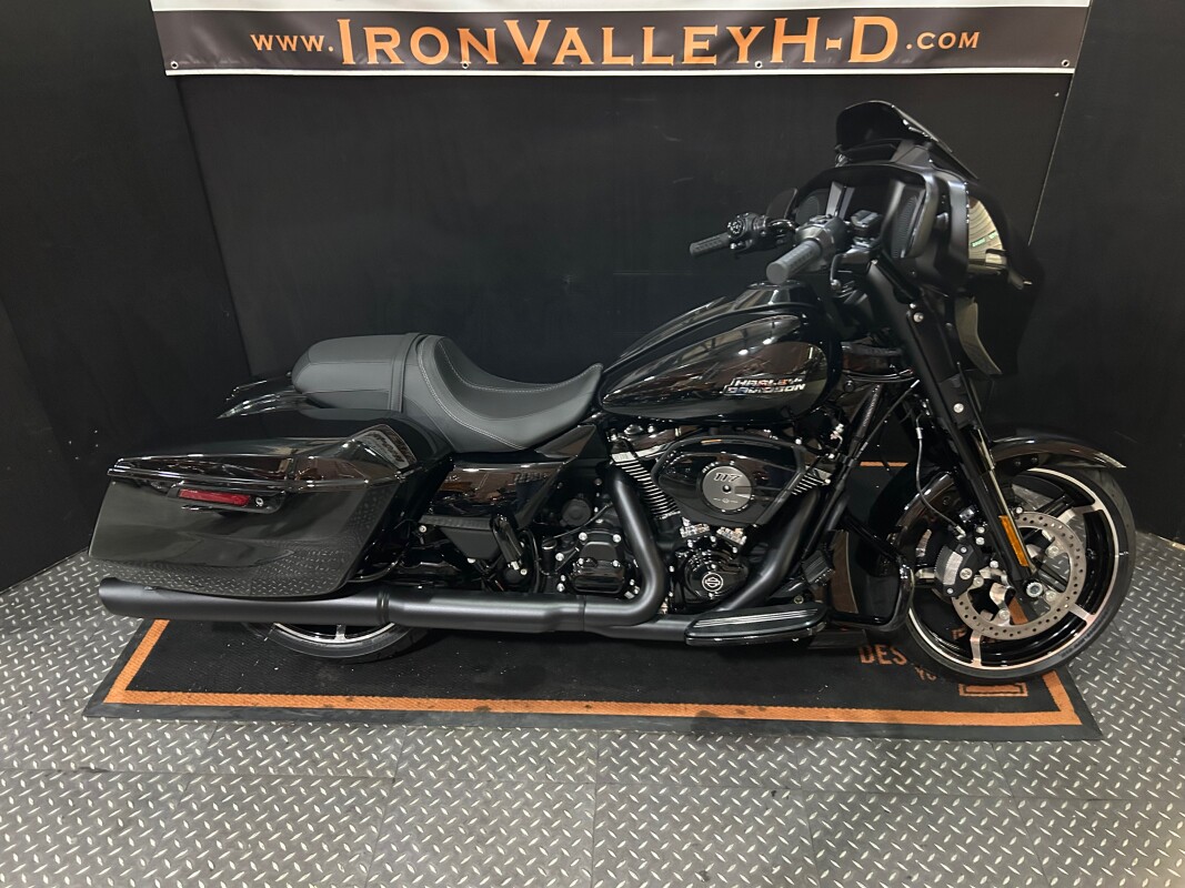 2025 H-D FLHX Street Glide 117ci - Photo 2