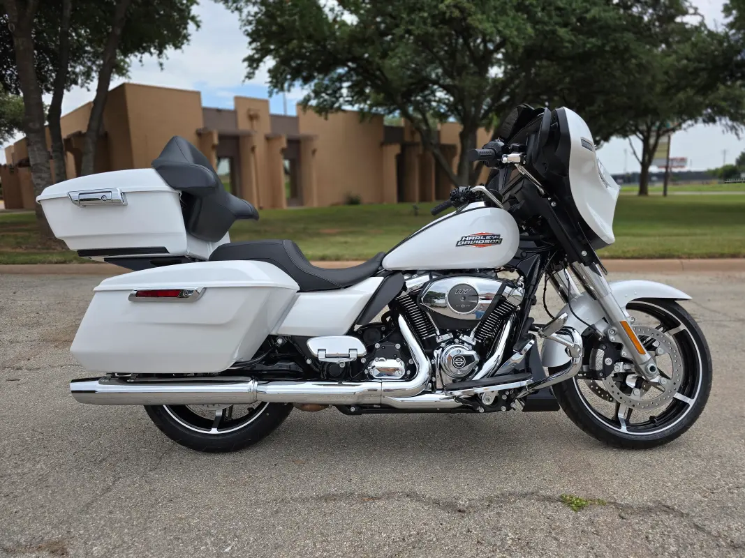 2024 Harley-Davidson Street Glide