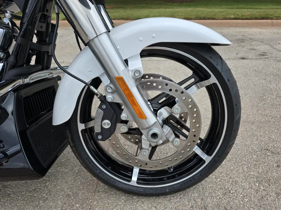 2024 Harley-Davidson Street Glide - Photo 7
