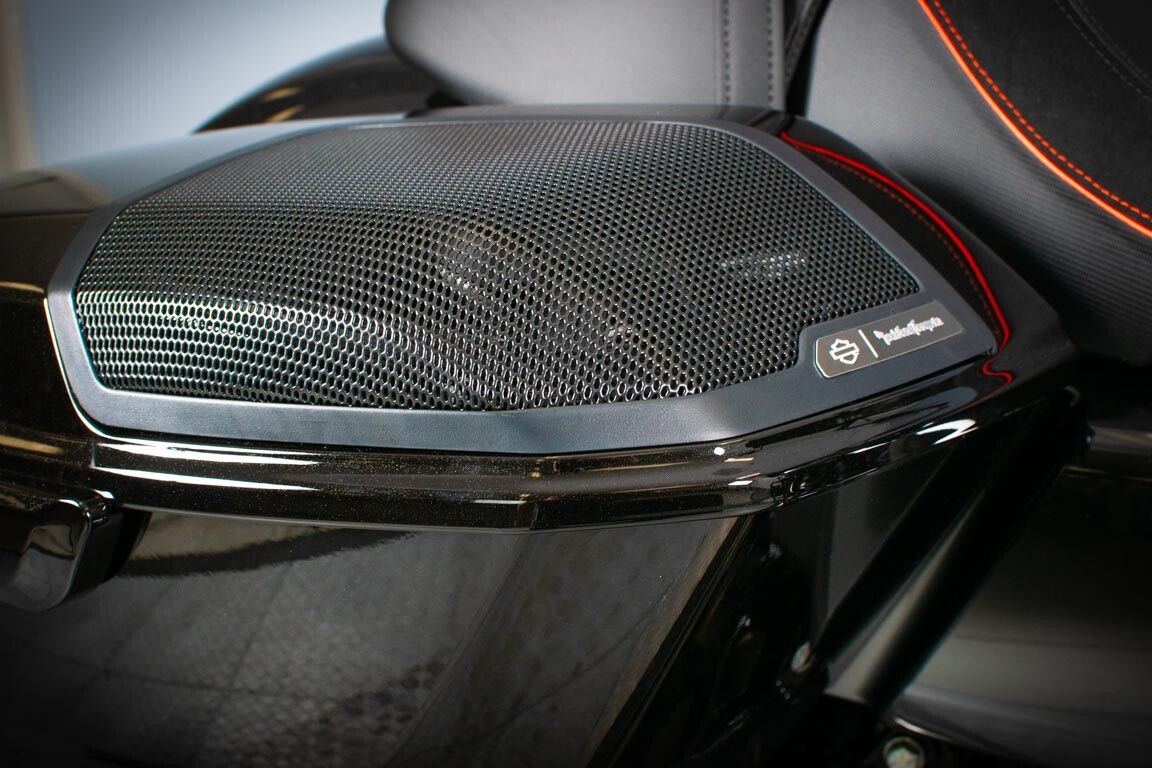 2025 Harley-Davidson CVO Road Glide FLTRXSE - Photo 9