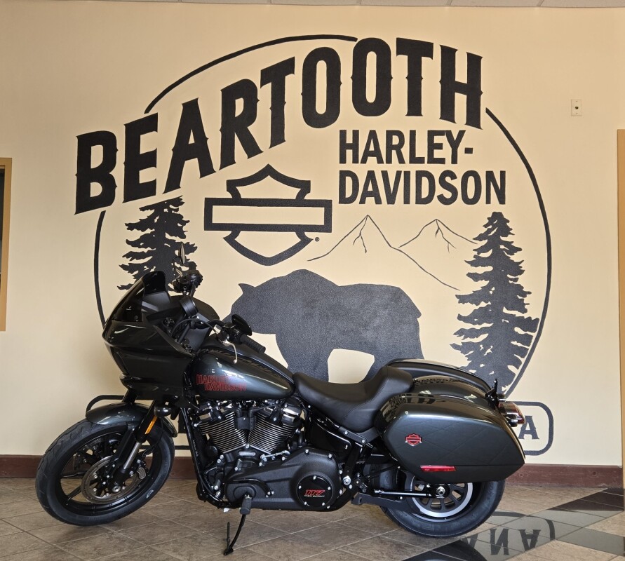 2025 Harley-Davidson Low Rider ST Iron Horse Metallic - Black Finish