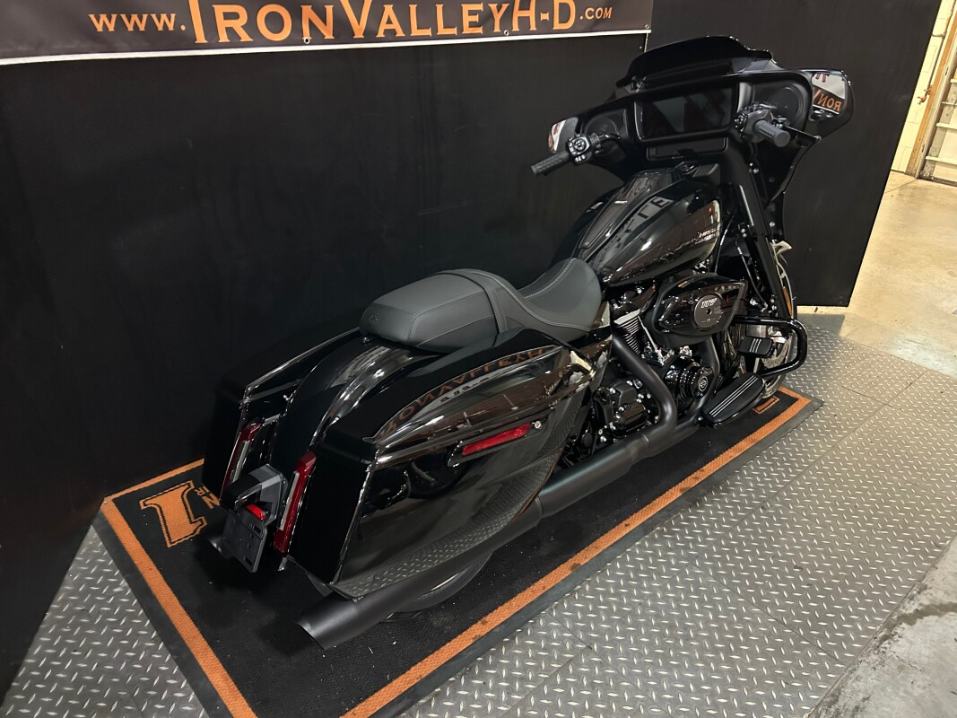 2025 H-D FLHX Street Glide 117ci - Photo 4