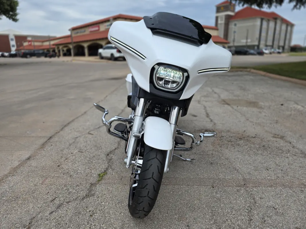 2024 Harley-Davidson Street Glide - Photo 3