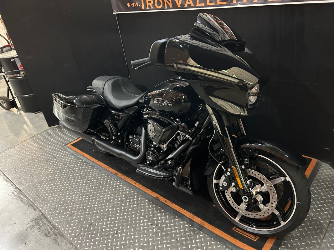 2025 H-D FLHX Street Glide 117ci - Photo 3