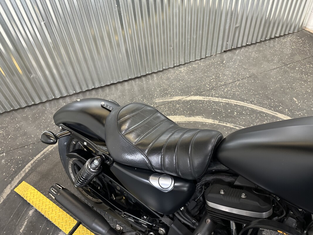 2020 Harley-Davidson Iron 883 Black Denim - Photo 10