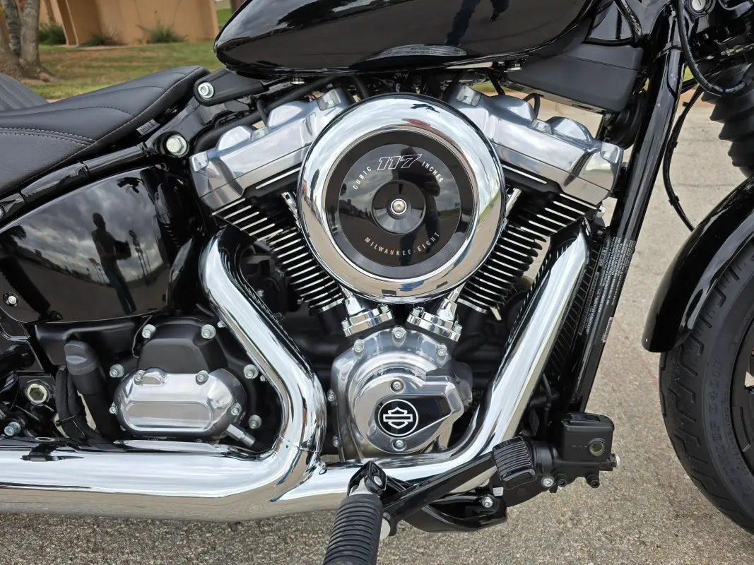 2025 Harley-Davidson Street Bob - Photo 8