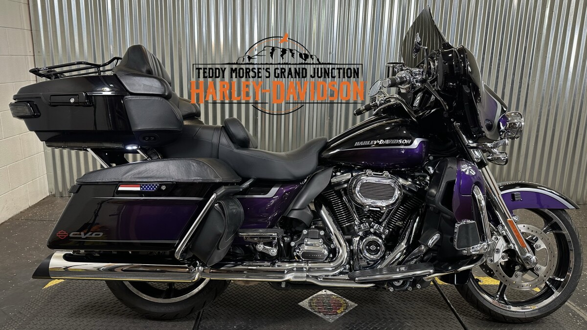 2021 Harley-Davidson® CVO™ Limited Royal Purple & Royal