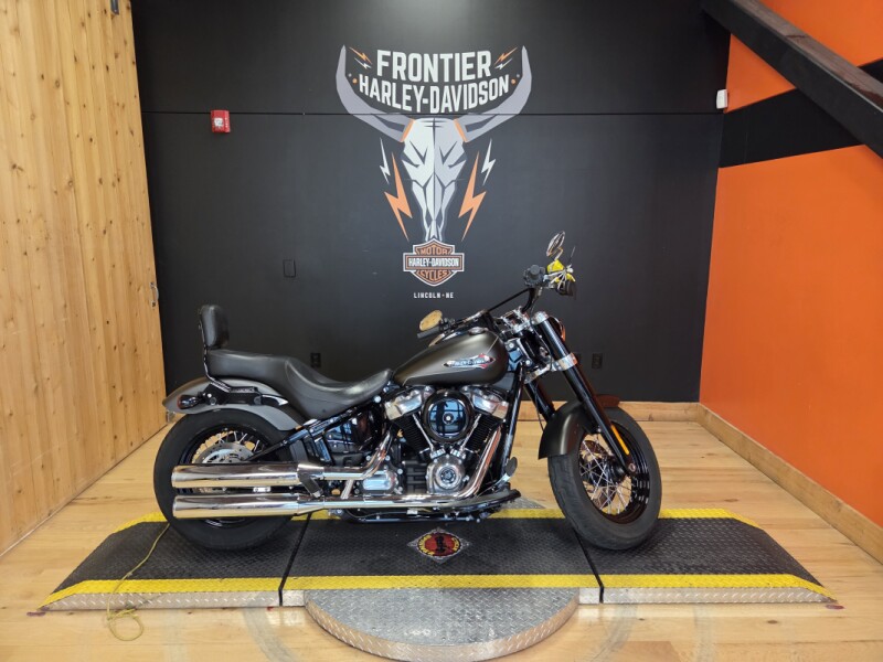 FLSL 2021 Softail Slim<sup>®</sup>