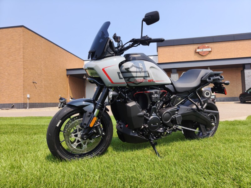 2025 Harley-Davidson® Pan America® 1250 ST Billiard Gray