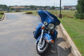 2006 Harley-Davidson Electra Glide® Ultra Classic®	 thumb 2