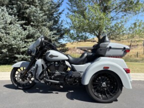 2025 Harley-Davidson® Tri Glide® Ultra Billiard Gray thumb 1