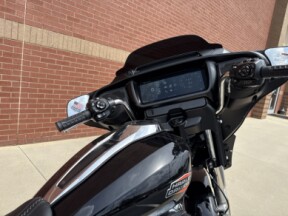 FLHX 2025 Street Glide™ thumb 0