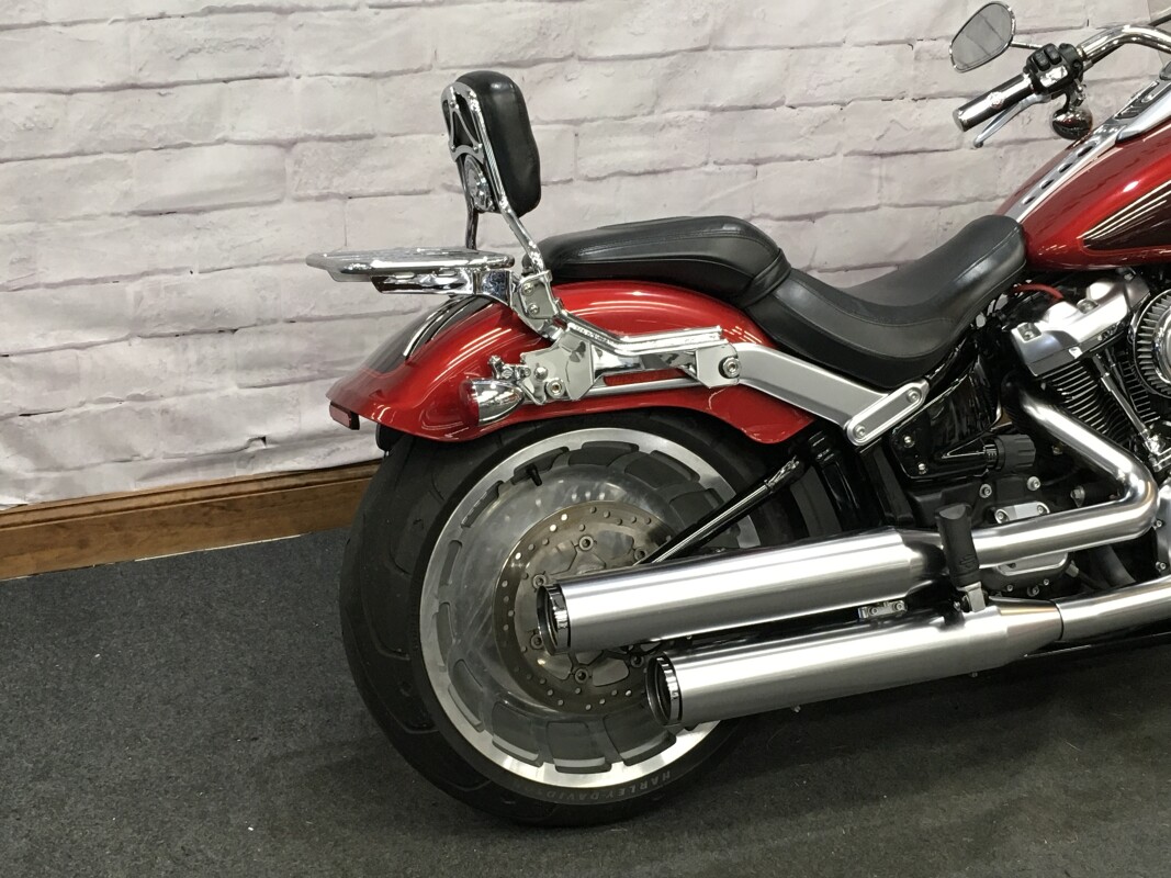 2018 Harley-Davidson Fat Boy 114 Wicked Red/Twisted Cherry FLFBS - Photo 2