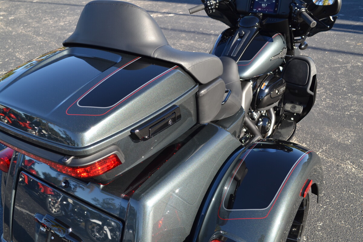 2025 Harley-Davidson Tri Glide Ultra - FLHTCUTG - Photo 7