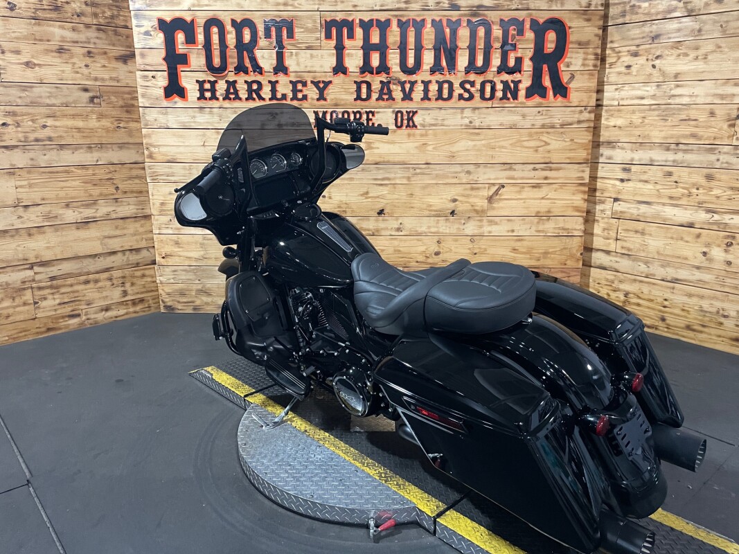 Harley-Davidson Street Glide Special 2019 FLHXS Vivid Black - Photo 10