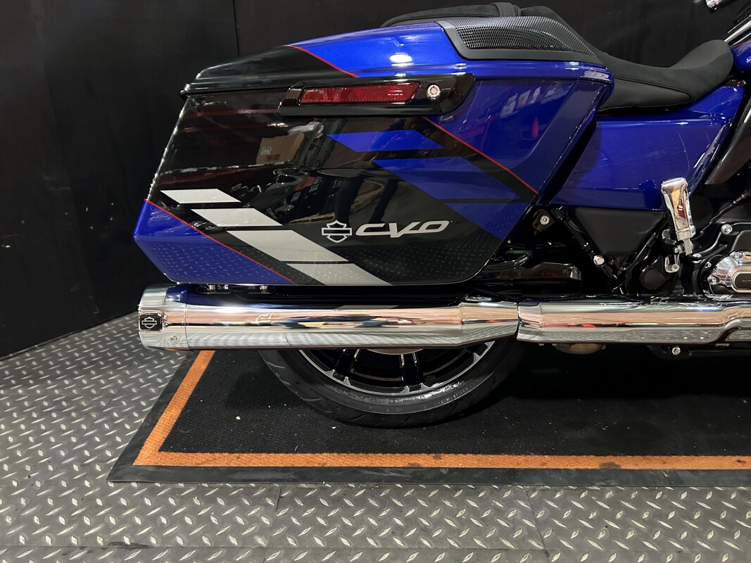 2025 H-D FLHXSE CVO Street Glide 121ci - Photo 6