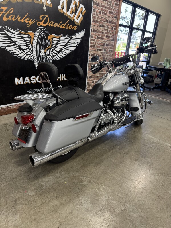 2019 Harley-Davidson Road King FLHR - Photo 4