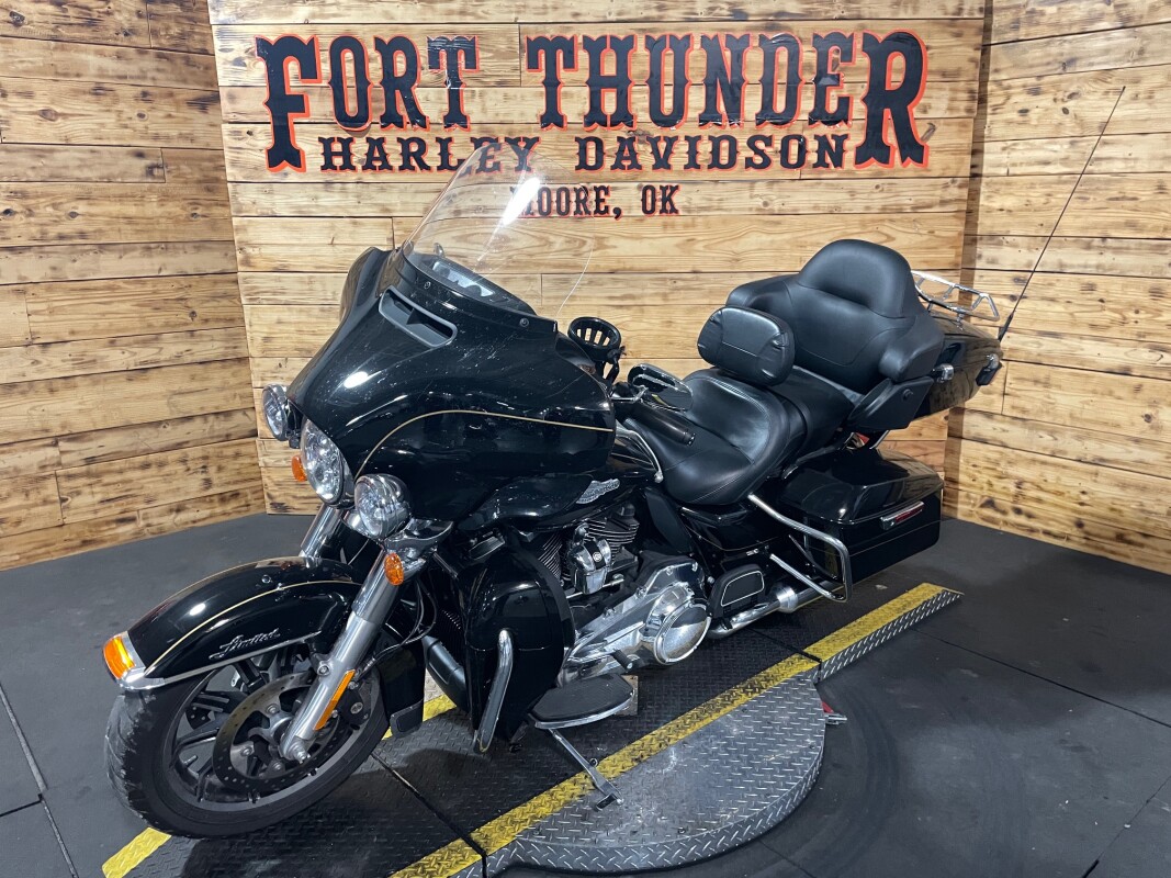 Harley-Davidson Ultra Limited 2018 FLHTK VIVID BLACK - Photo 7