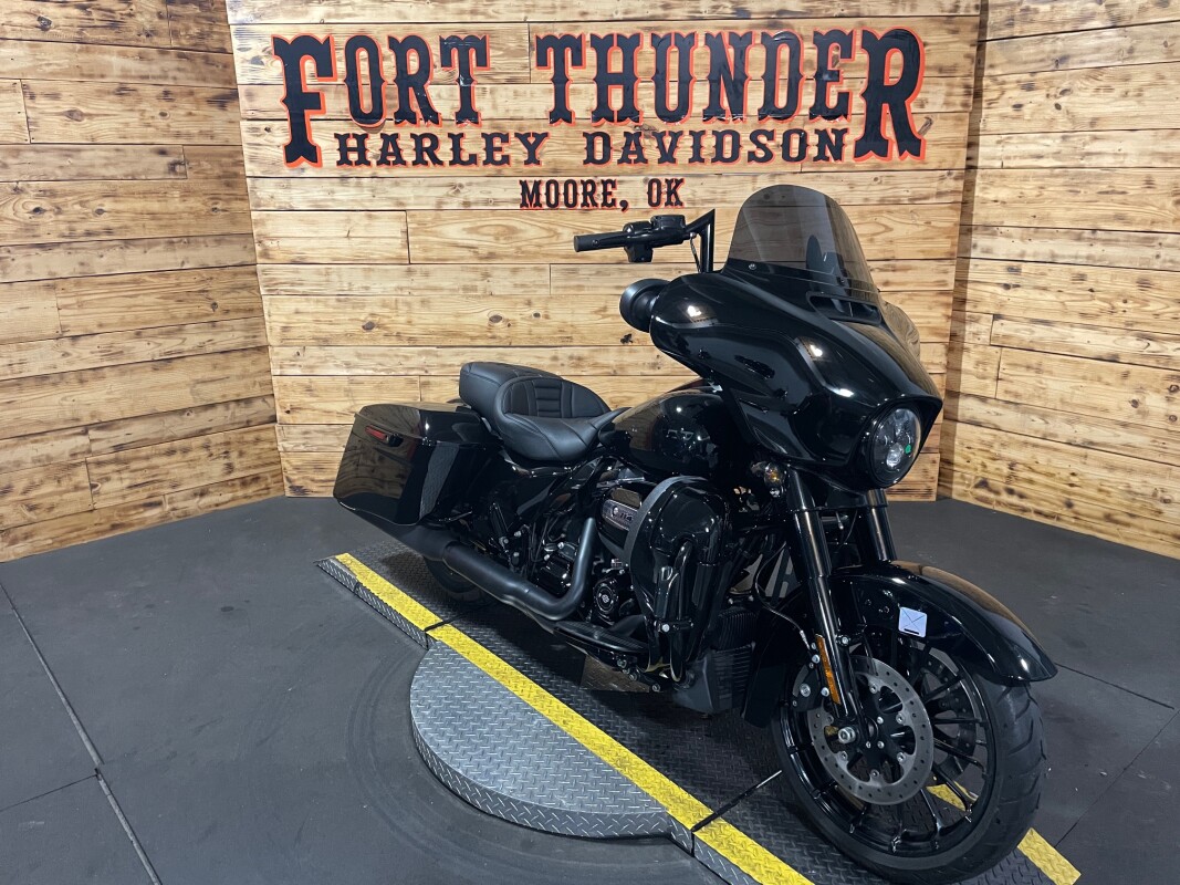 Harley-Davidson Street Glide Special 2019 FLHXS Vivid Black - Photo 3