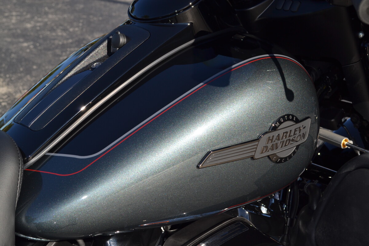2025 Harley-Davidson Tri Glide Ultra - FLHTCUTG - Photo 6