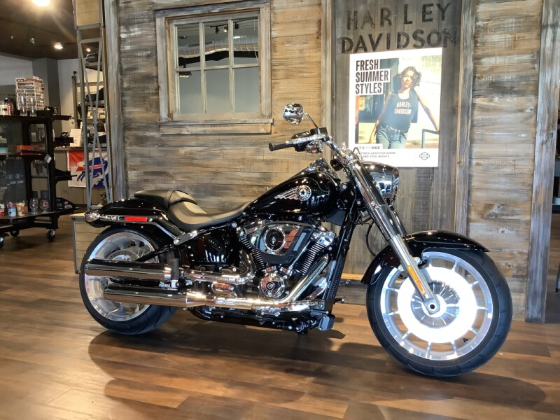 Harley-Davidson® Fat Boy® 2025 FLFB S25-25 Vivid Black