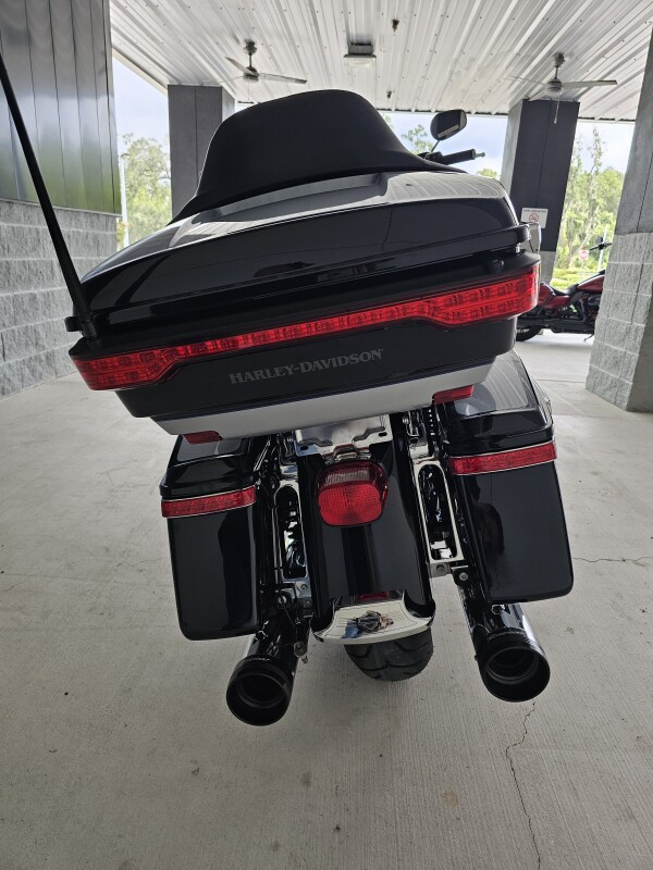 2019 Harley-Davidson Electra Glide Ultra Classic - Photo 10