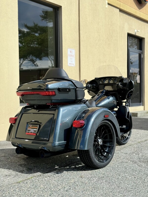 2025 Harley-Davidson Tri Glide FLHTCUTG - Photo 4
