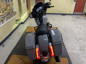 2025 Harley-Davidson® Street Glide® Billiard Gray - Black Finish thumb 0