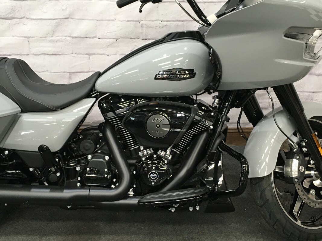 2025 Harley-Davidson Road Glide Billiard Gray - Black Finish FLTRX - Photo 3