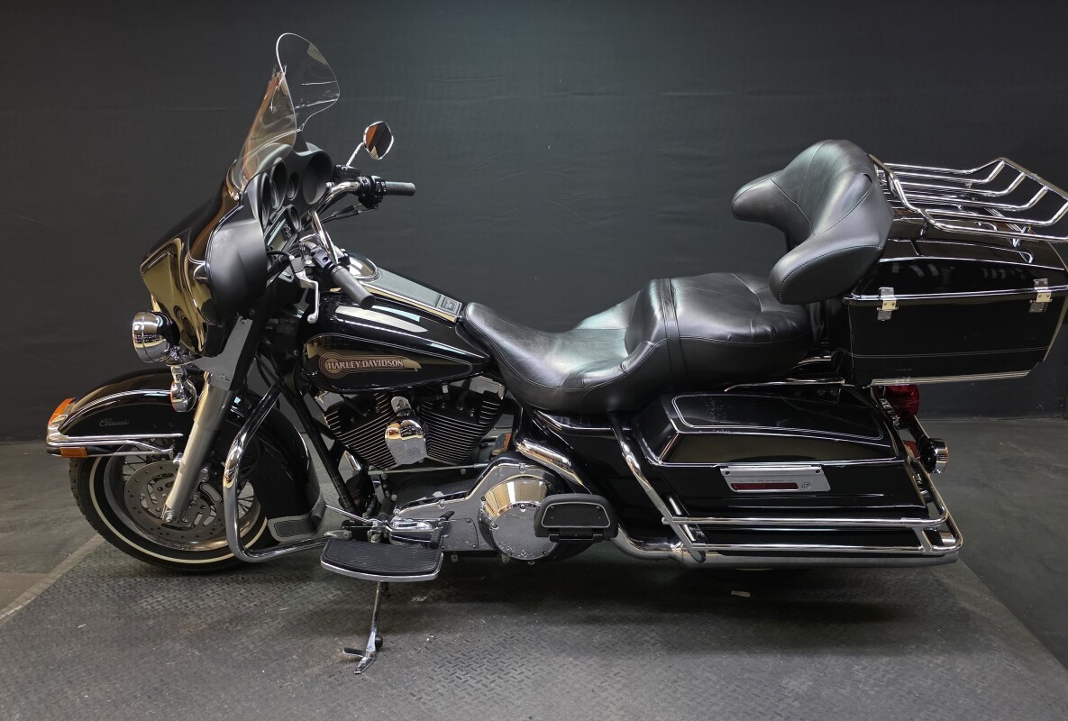 Harley-Davidson Electra Glide Classic 2006 FLHTCI BLACK - Photo 5