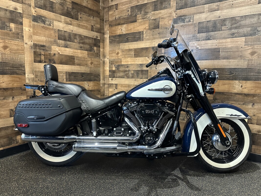 2019 Harley-Davidson Heritage Classic 114 Billiard Blue/Billiard White FLHCS - Photo 2